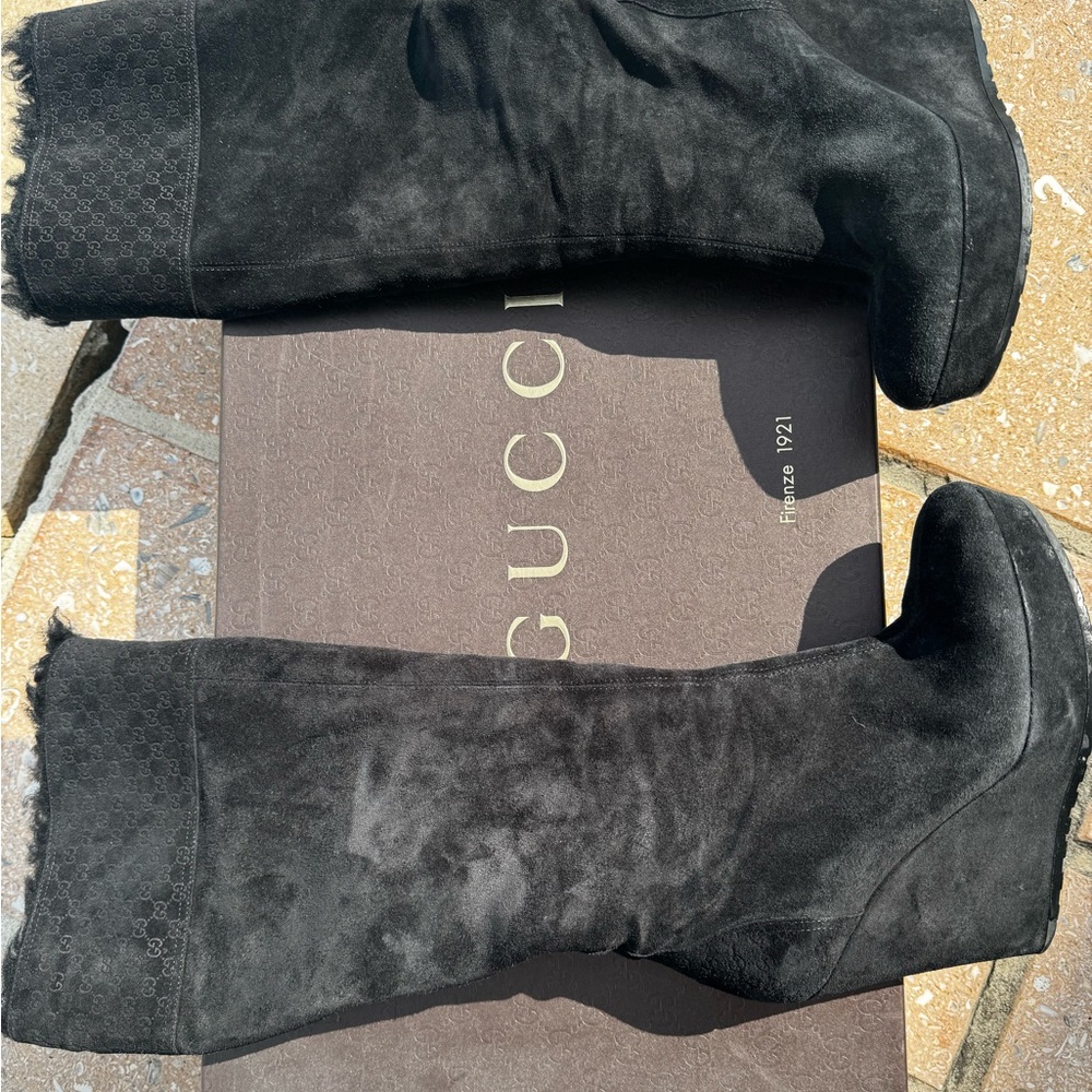 Gucci Nero Suede Footwear